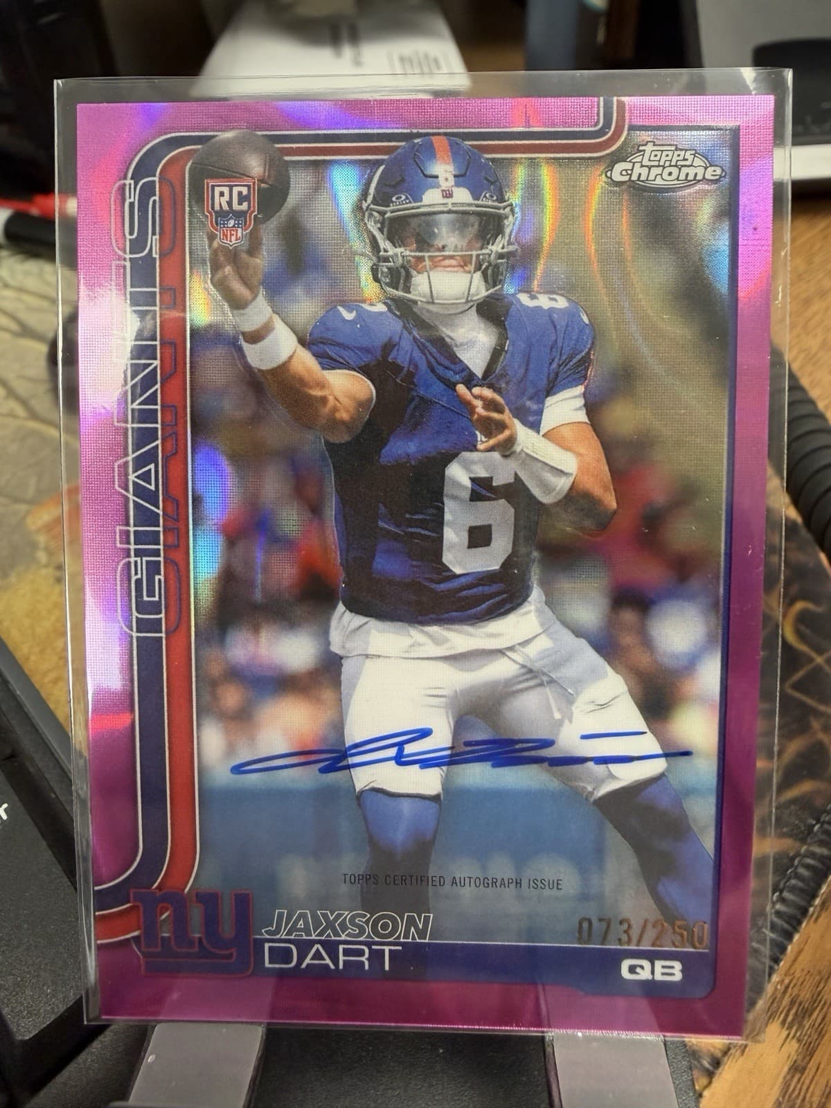 2025 TOPPS CHROME PINK LAVA REFRACTOR #306 JAXSON DART RC AUTO 73/250 GIANTS