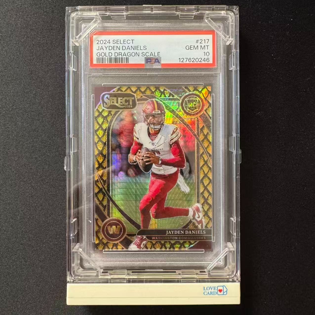 🔌Iu 2024 Panini Select Club Level Gold Dragon Scale /10 Rc Jayden Daniels Psa10