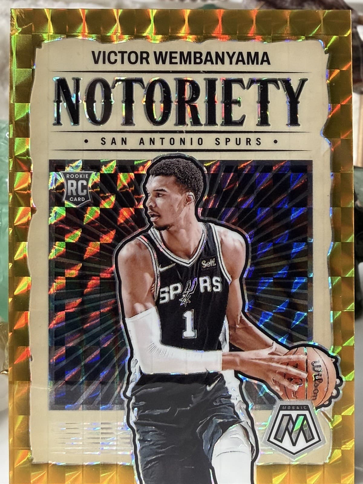 2023-24 Mosaic Victor Wembanyama #5 Gold Mosaic Prizm Notoriety RC Rookie /10