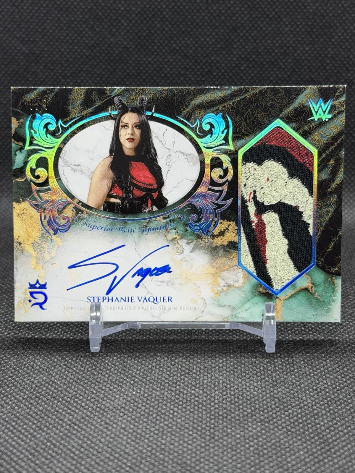 2025 Topps Royalty WWE - STEPHANIE VAQUER Superior Relic Signatures Platinum 1/1