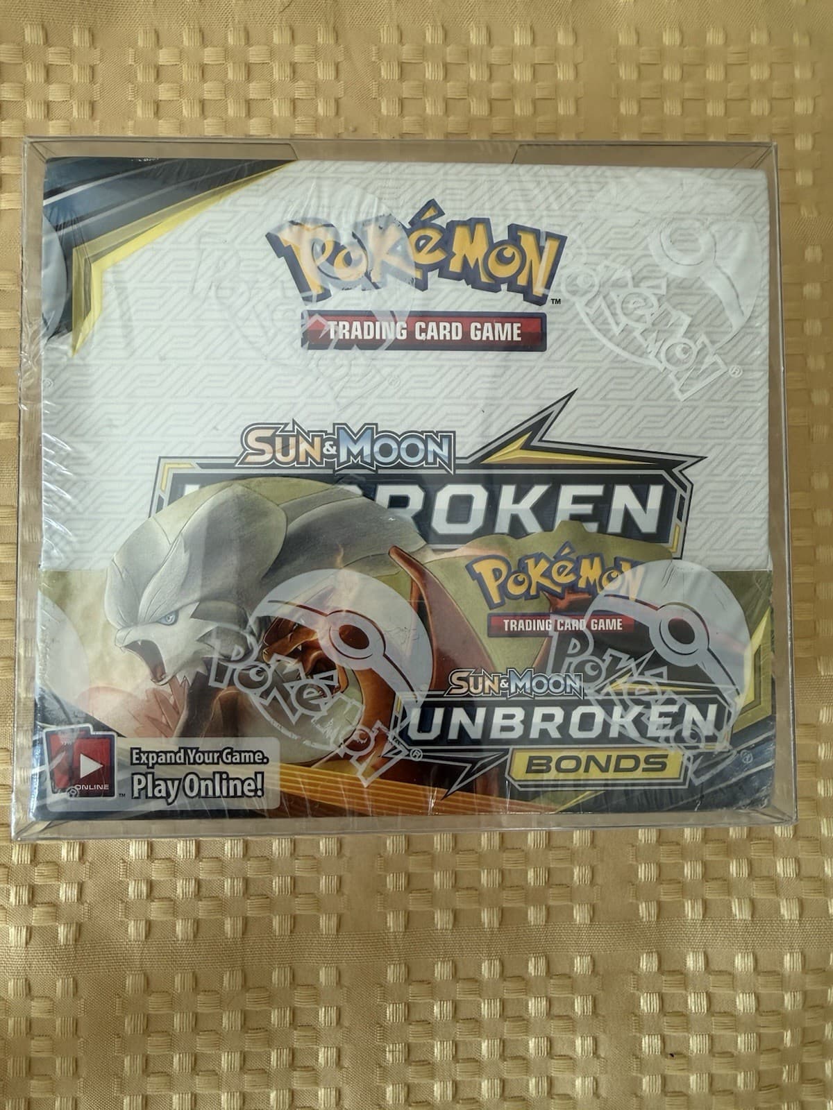 2019 Pokemon TCG Sun Moon Unbroken Bonds Booster Box Factory Sealed Acrylic Case