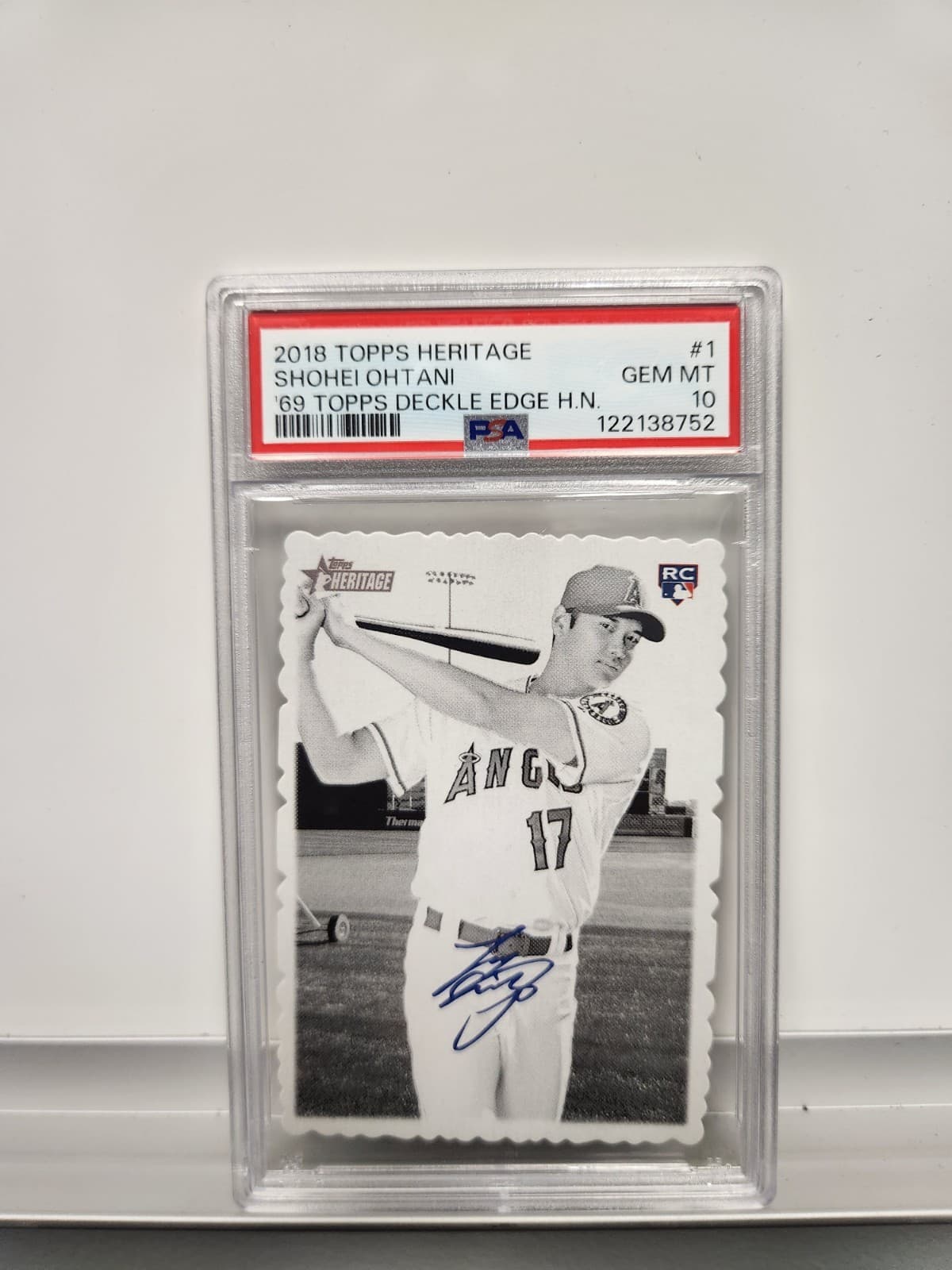 2018 TOPPS HERITAGE SHOHEI OHTANI #1 "69" TOPPS DECKLE EDGE N. H. PSA 10