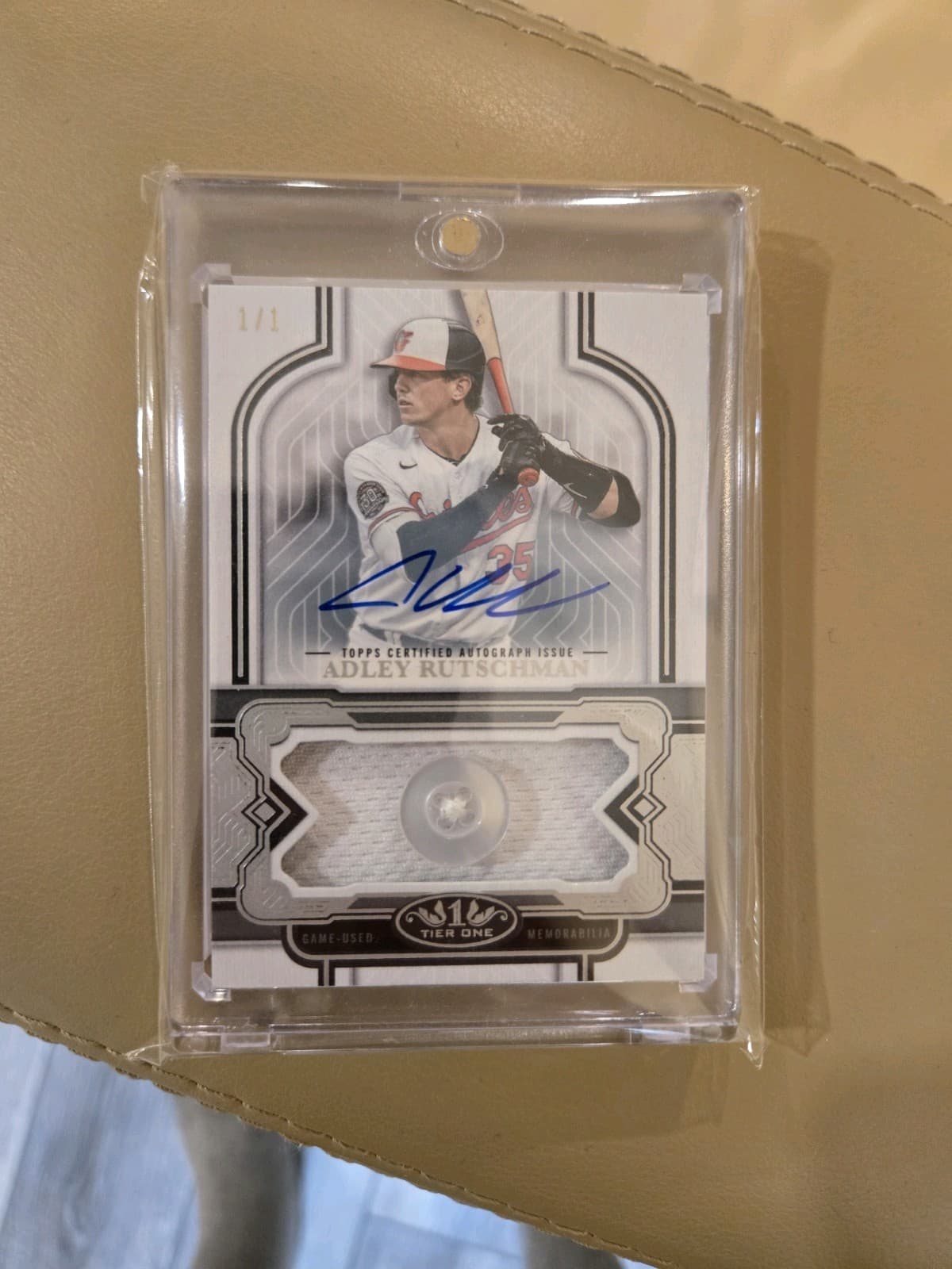 2023 topps tier one adley rutschman auto button relic 1/1 