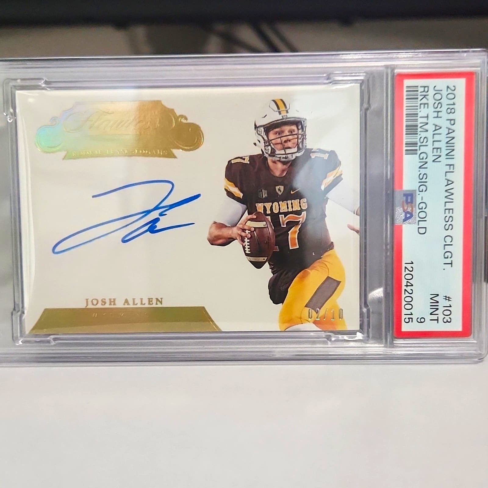 Panini 2018 Flawless Collegiate Josh Allen #103 Gold Auto /10 PSA 9