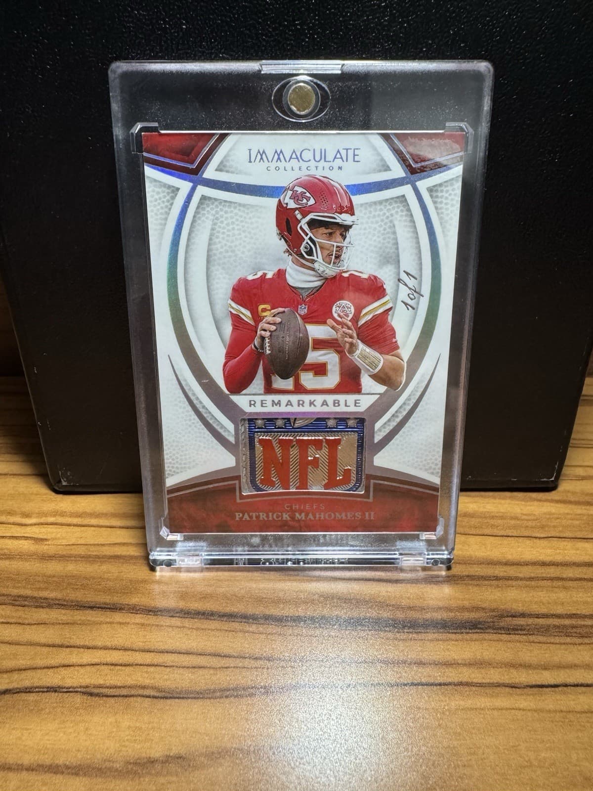 2025 Panini Immaculate NFL Shield Remarkable Jerseys 1/1 Patrick Mahomes 