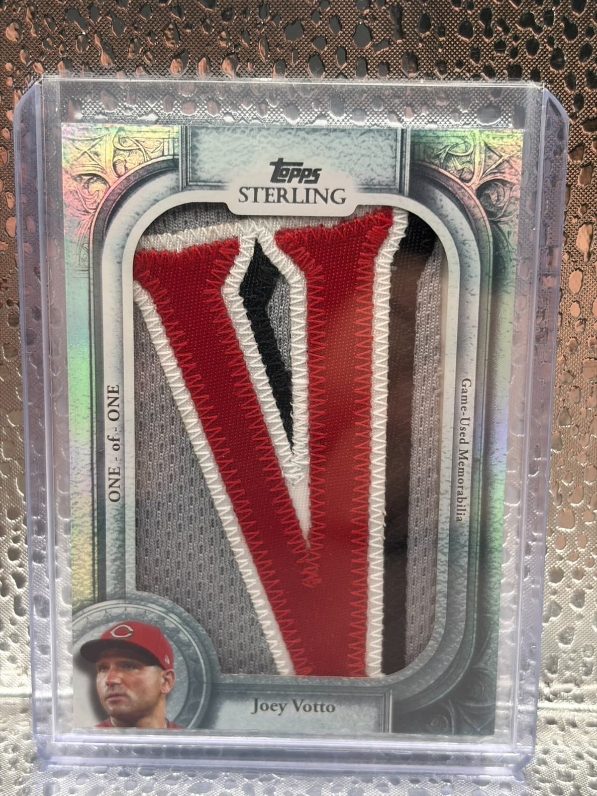 2025 Topps Sterling Baseball TSJLP-JVO Joey Votto Jersey Letter "V" Patch 1/1