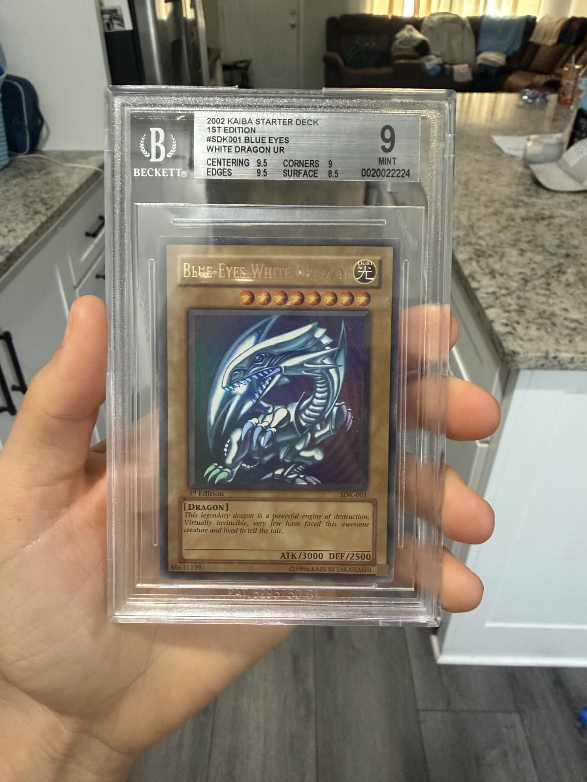 Yu-Gi-Oh! Blue-Eyes White Dragon Starter Deck Kaiba 1st Edition SDK-001 BGS 9