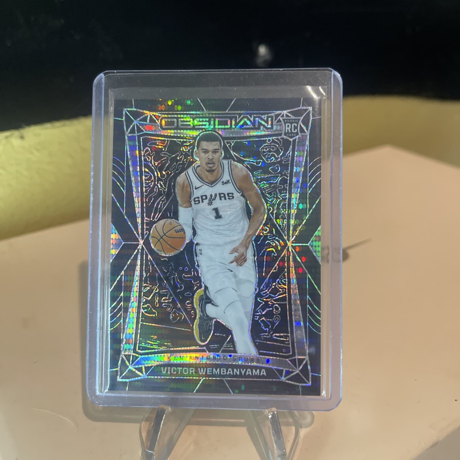 VICTOR WEMBANYAMA 2023-24 OBSIDIAN ETCH INTERNATIONAL ROOKIE #9 
