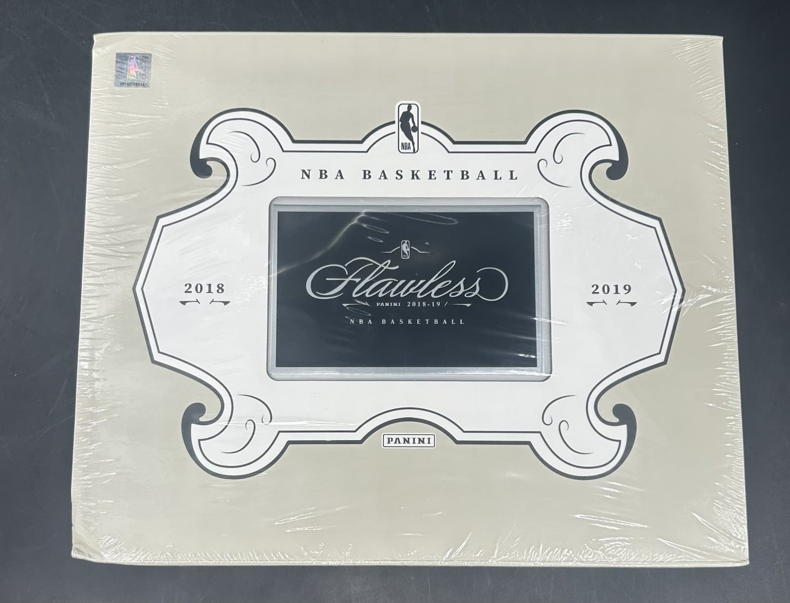 2018-19 Panini Flawless Basketball Hobby Box Sealed Luka Doncic RC Year