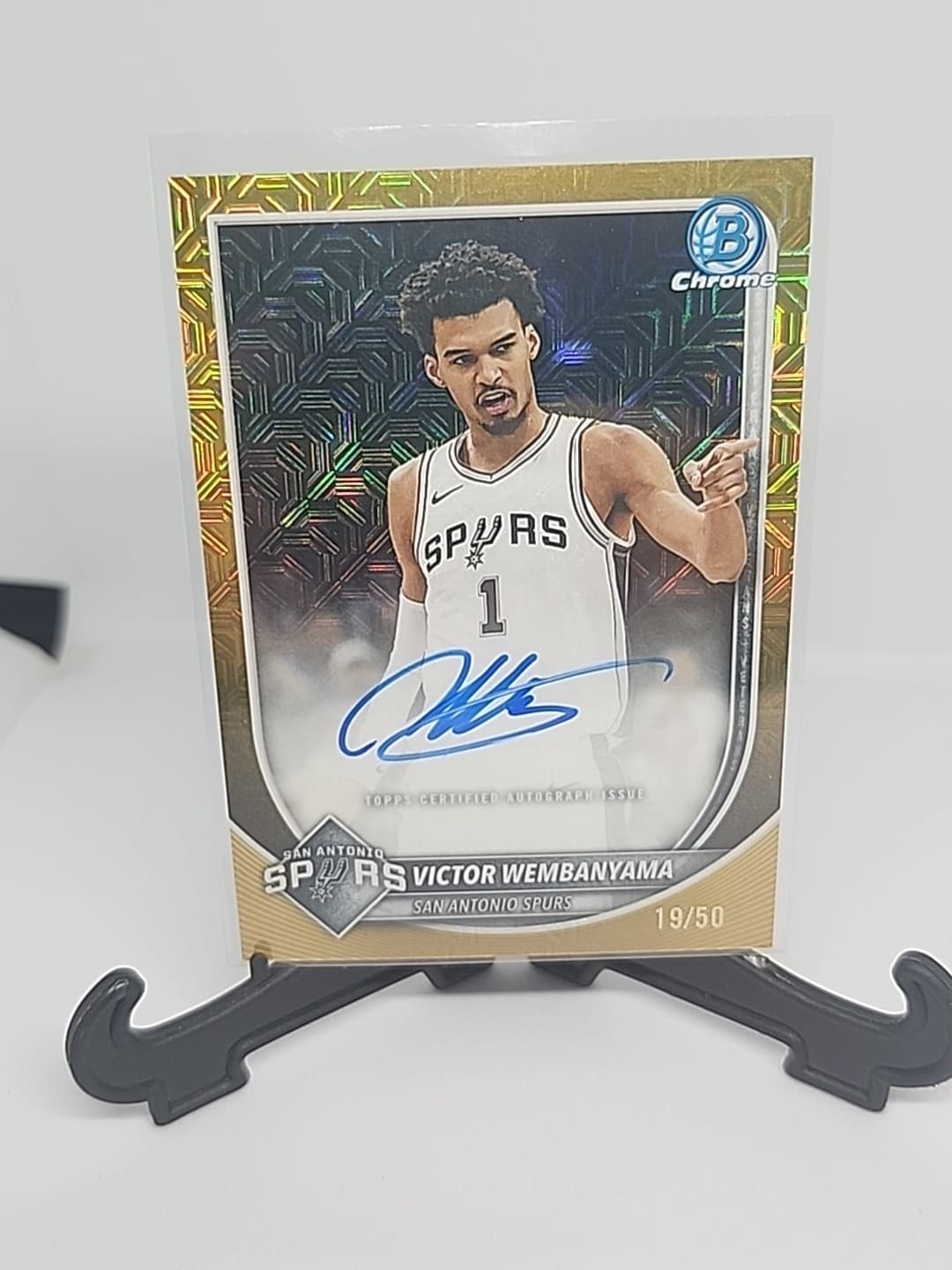 Victor Wembanyama 2025-26 Bowman Chrome Gold Mojo Auto #BCA-VW  Spurs SP # 19/50