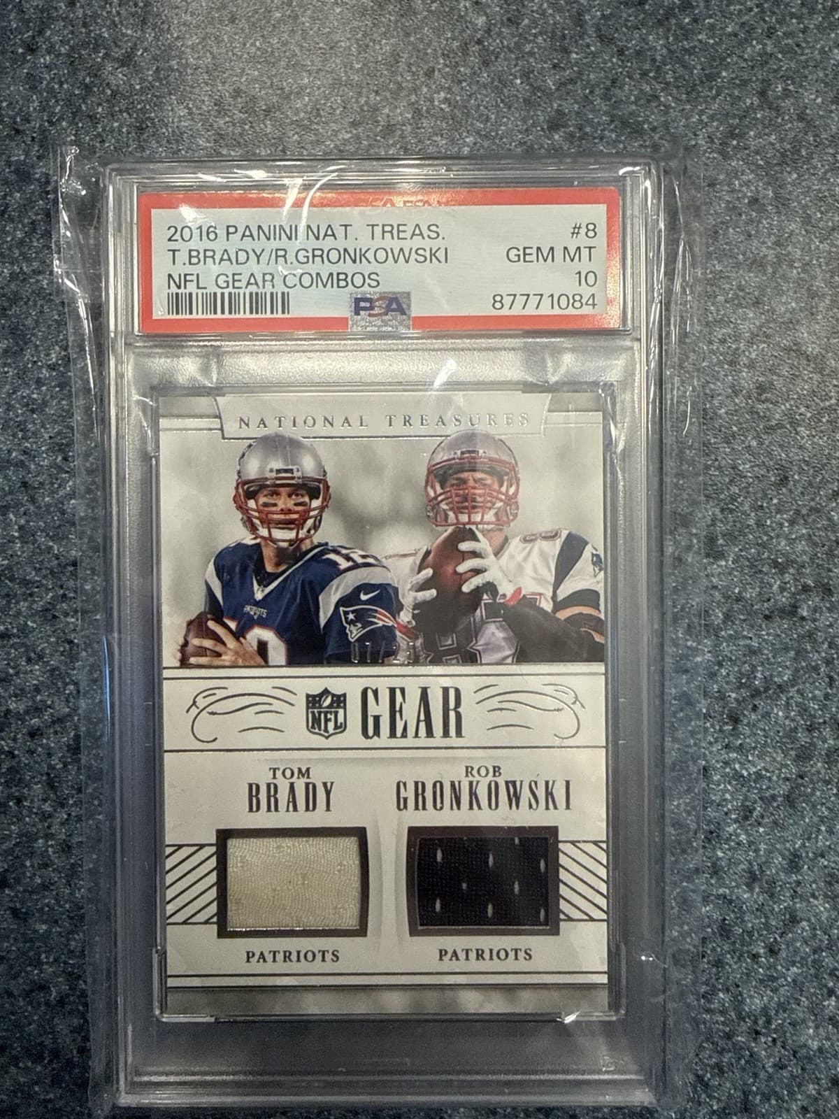 2016 Panini National Treasures NFL Gear Combos #8 Brady Gronkowski /25 PSA 10