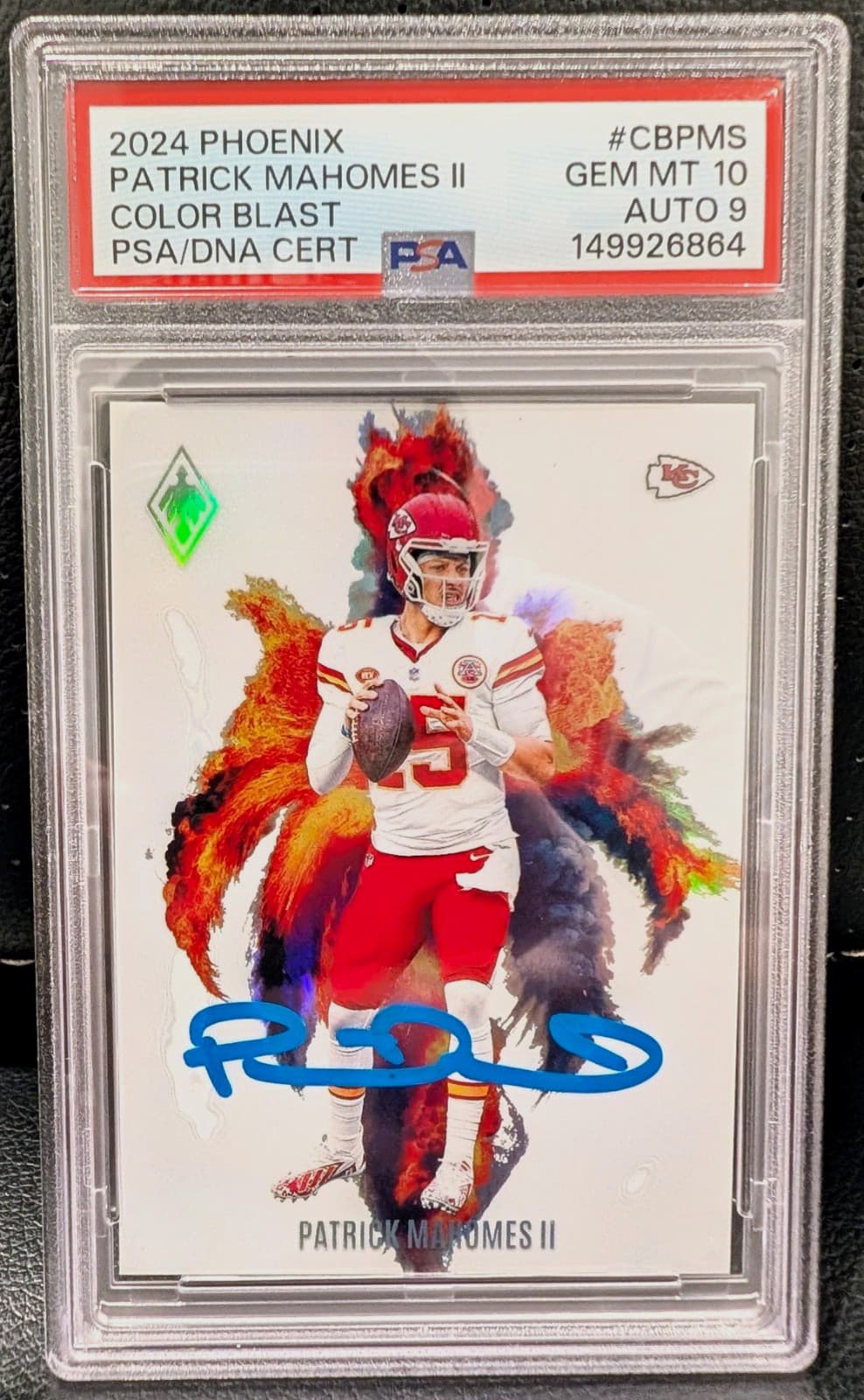 Patrick Mahomes II 2024 Panini Phoenix Color Blast On-Card Auto Chiefs PSA 10