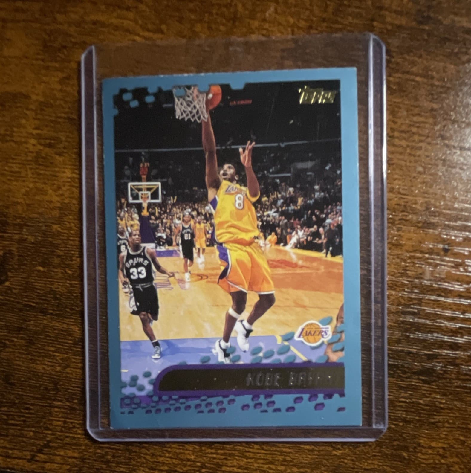 2001 Topps Base Set #50 Kobe Bryant Los Angeles Lakers NBA Basketball Card