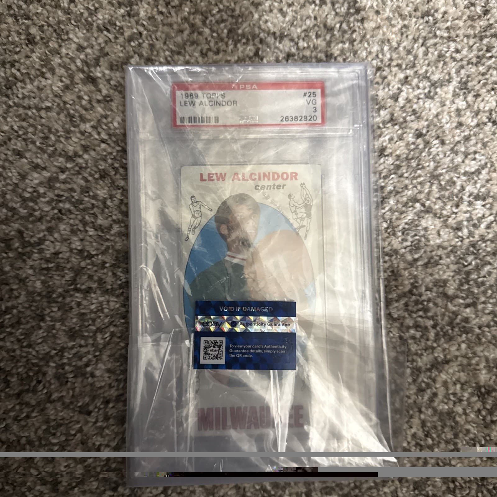 1969-70 Topps Lew Alcindor Kareem Abdul-Jabbar Rookie RC #25 Bucks PSA 3