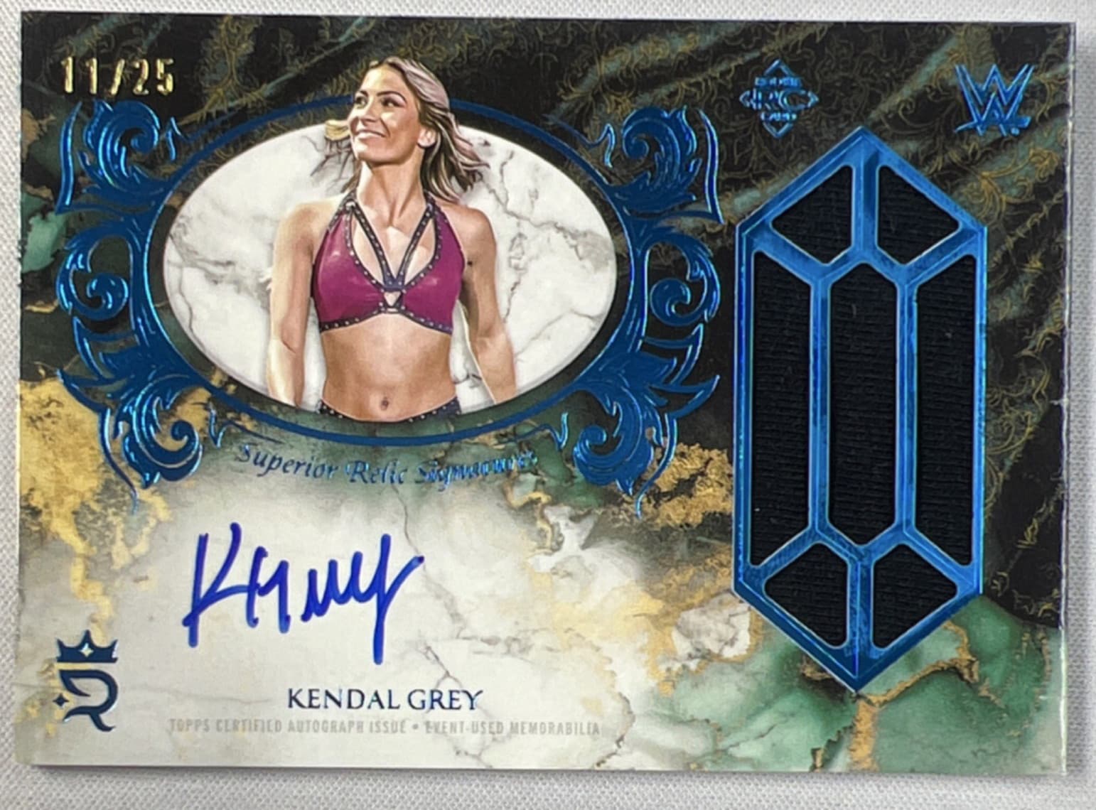 Topps 2025 Royalty WWE Kendal Grey NXT Superior Relic Signatures Auto /25 🔥🔥