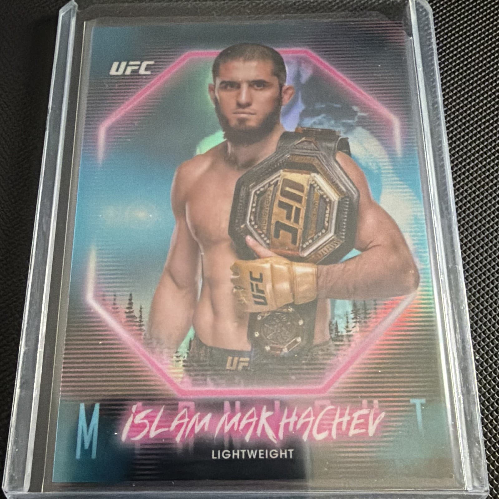 Topps UFC Topps Midnight 2025 Islam Makhachev #19 Insert MMA Card
