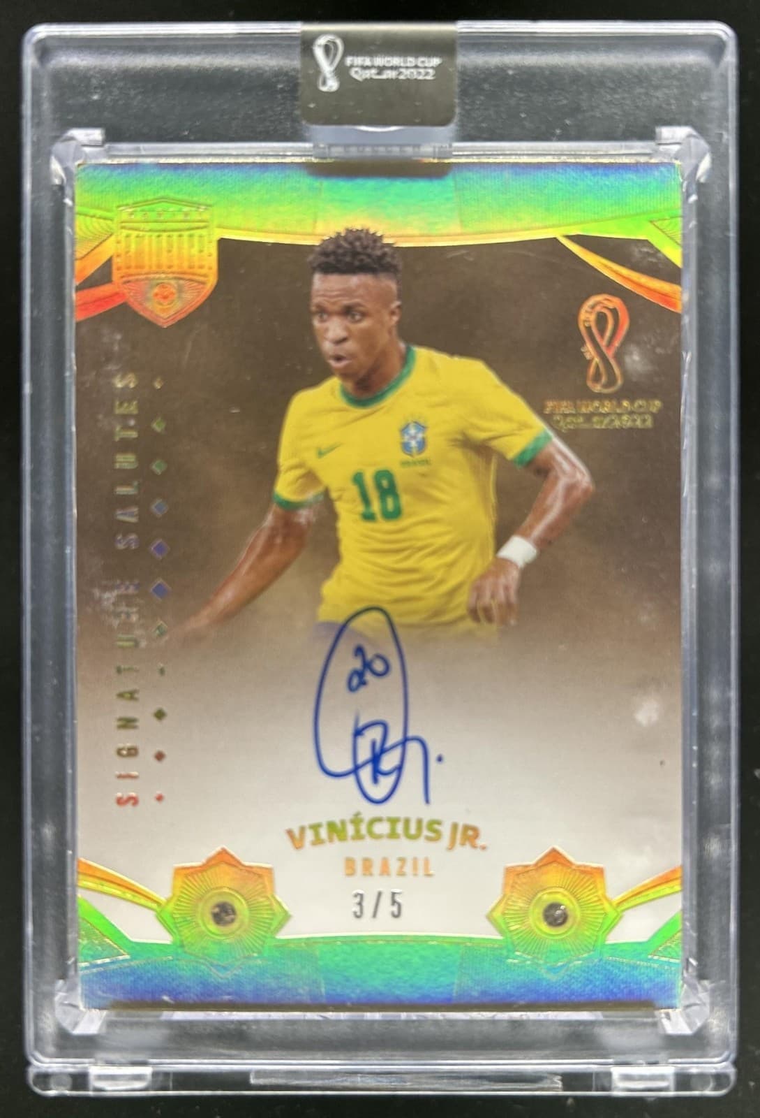 2022 Panini Eminence FIFA World Cup Vinicius Jr. Signature Salutes Auto Gold #/5