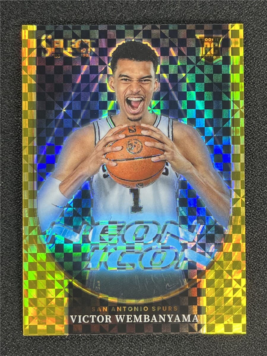 10/10 ! 2023-24 Panini Select Victor Wembanyama #13 RC Rookie Gold Checkerboard