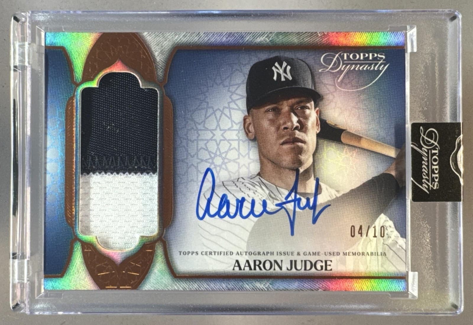 Aaron Judge 2025 Topps Dynasty #DAP-AJ2 GU Patch Auto 4/10