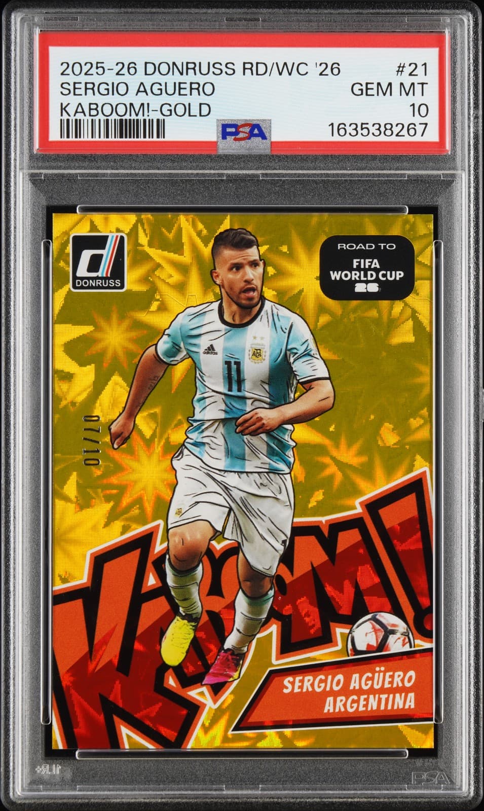 2025-26 DONRUSS ROAD TO FIFA WORLD CUP '26 KABOOM! GOLD SERGIO AGUERO /10 PSA 10