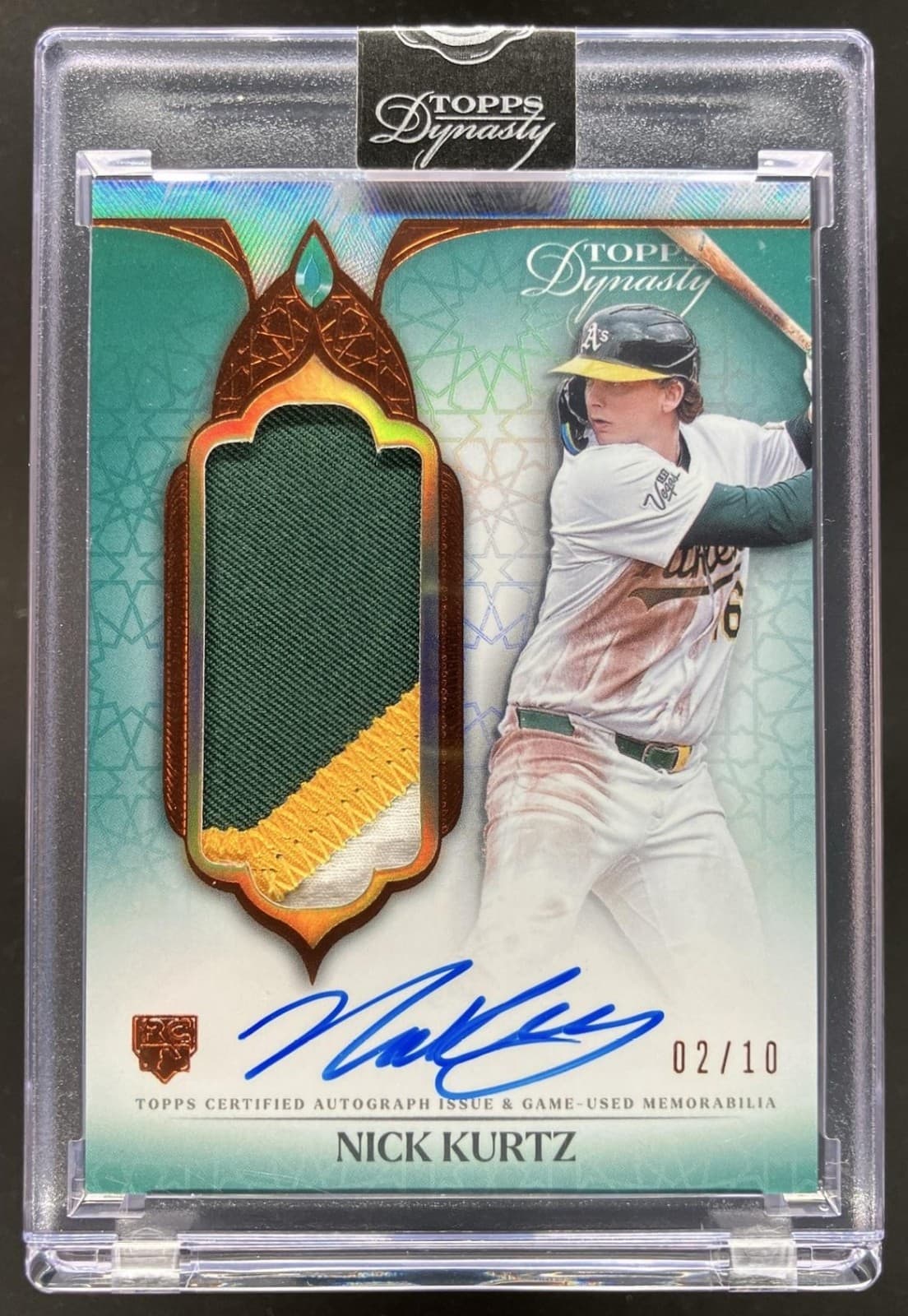 2025 Topps Dynasty Nick Kurtz Auto Patch B Design/10 #DAPB-NK1 MEM RC Athletics