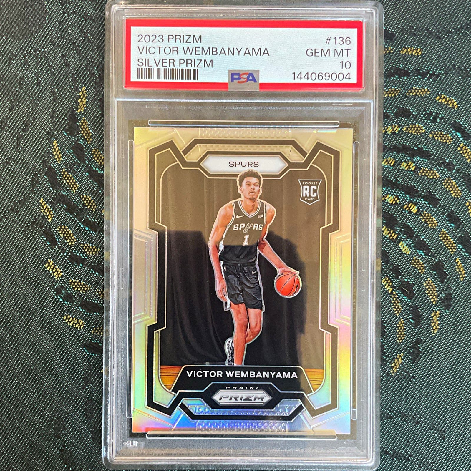 Panini 2023-24 Prizm Victor Wembanyama RC #136 Silver Prizm Spurs