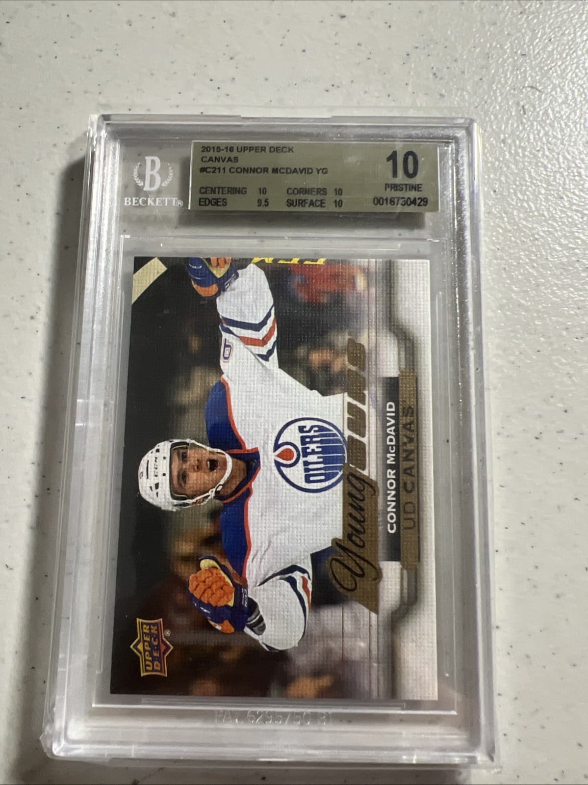 Upper Deck UD Canvas Young Guns Rookie #C211 Connor McDavid Oilers BGS 10