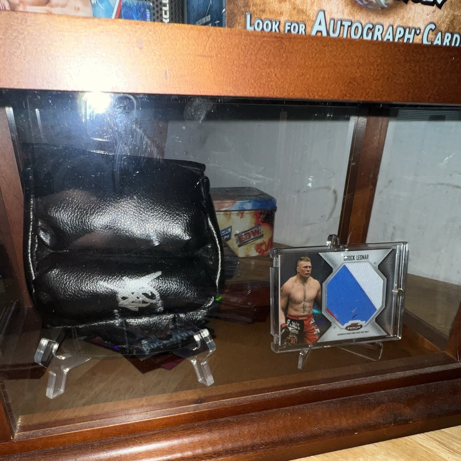 Super rare brock lesnar autographed glove and ring relic patch ufc card
