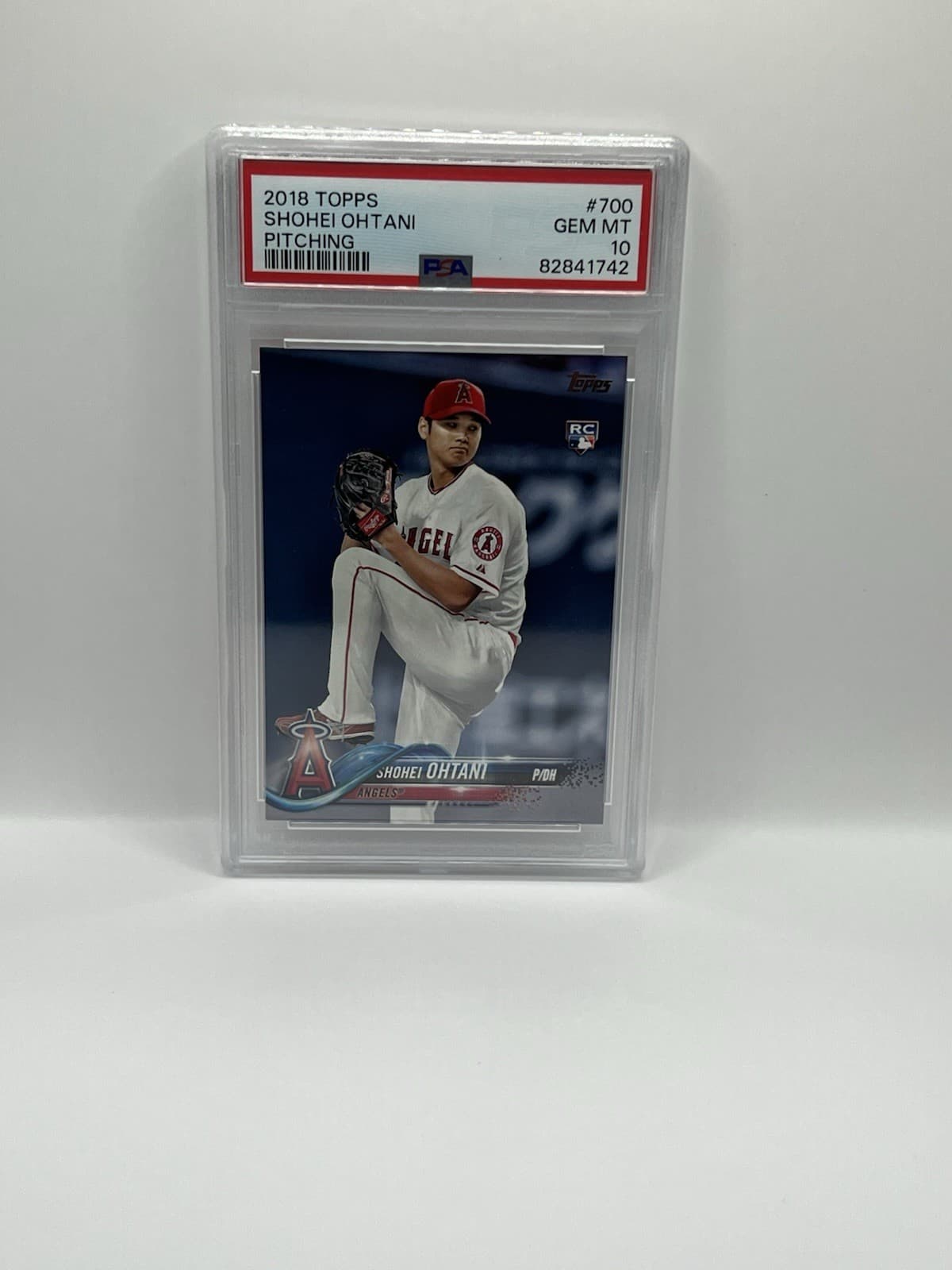 2018 Topps - Shohei Ohtani #700 White Jersey (RC) PSA 10! Gem Mint