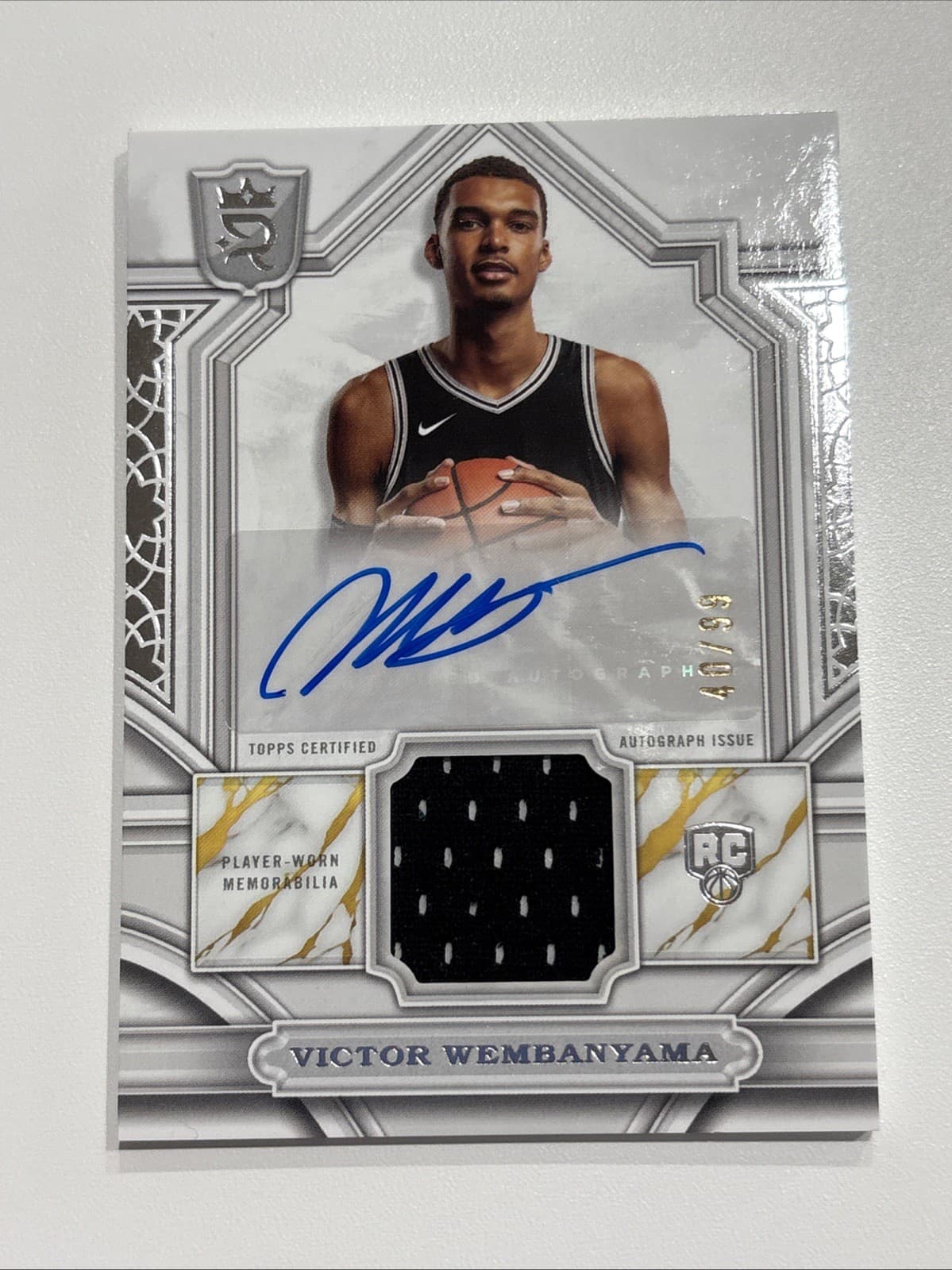 2023-24 Topps Royalty - Regalia Relic Signatures Victor Wembanyama, Victor...