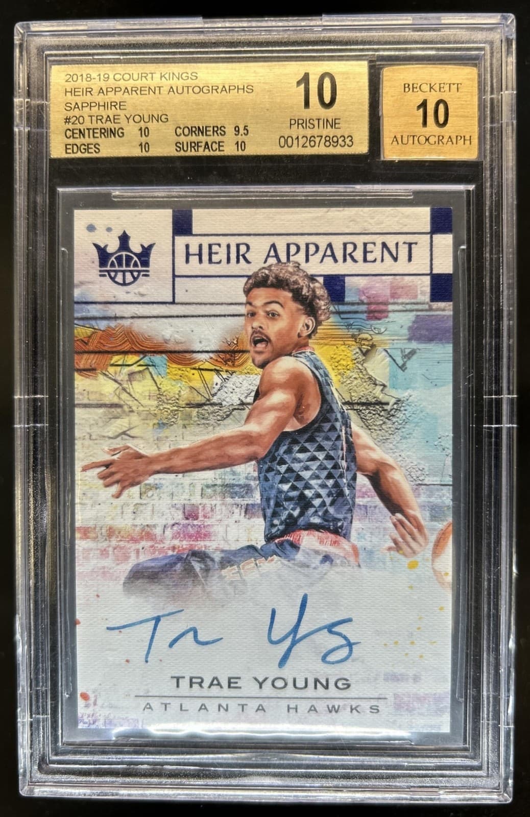 2018-19 Court Kings Trae Young Heir Apparent Sapphire RC Auto #/25 BGS 10/10