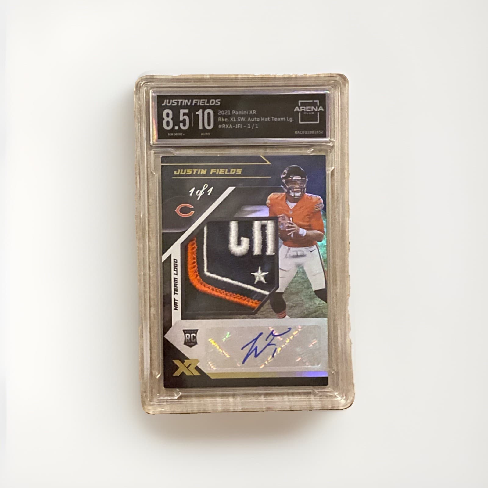 2021 Panini Xr Justin Fields Bears RC Rookie Team Logo Hat Patch AUTO 1/1 AC 8.5