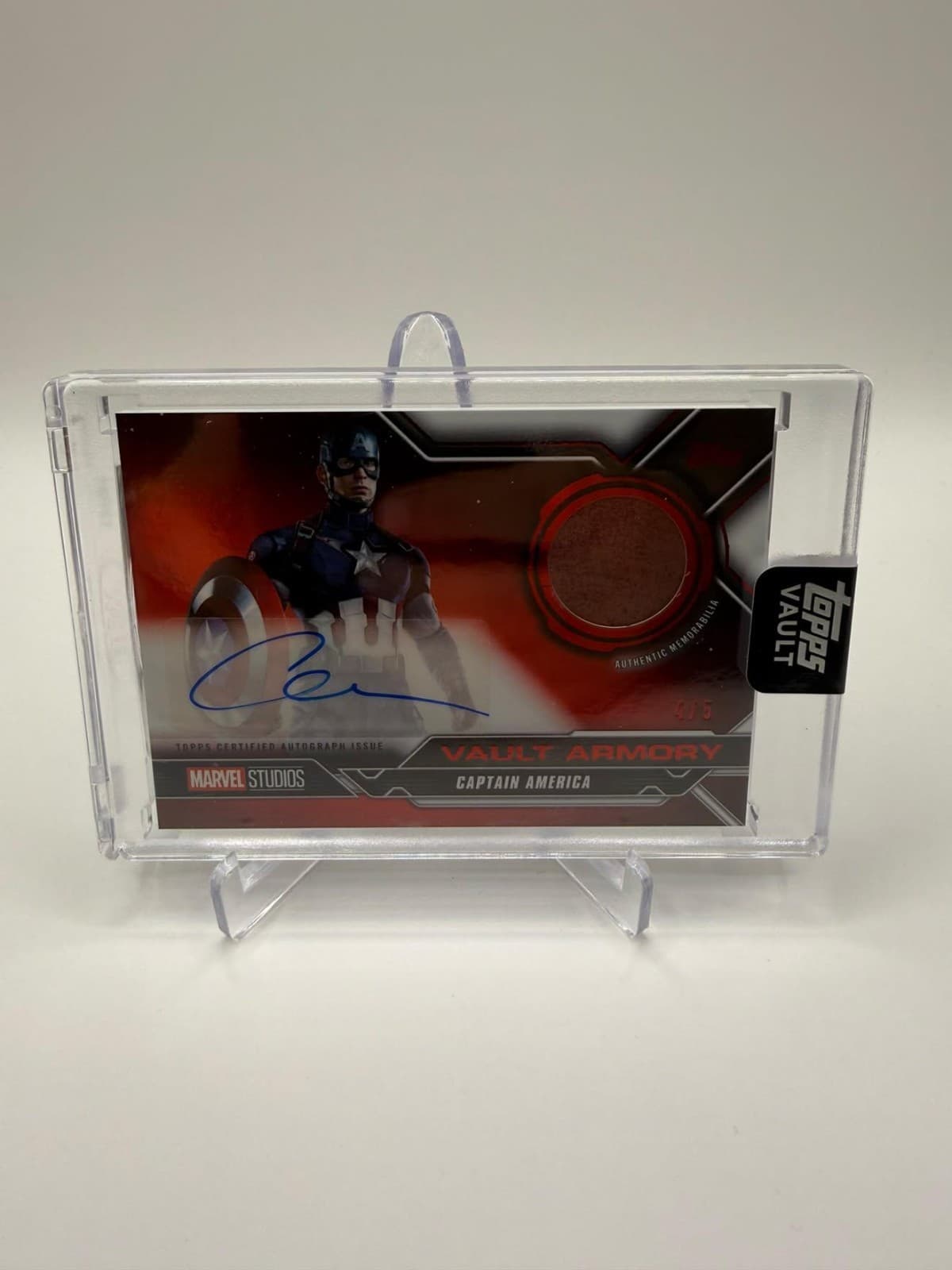 Topps 2026 Marvel Vault Chris Evans as Captain America, Vault Armory Auto 4/5