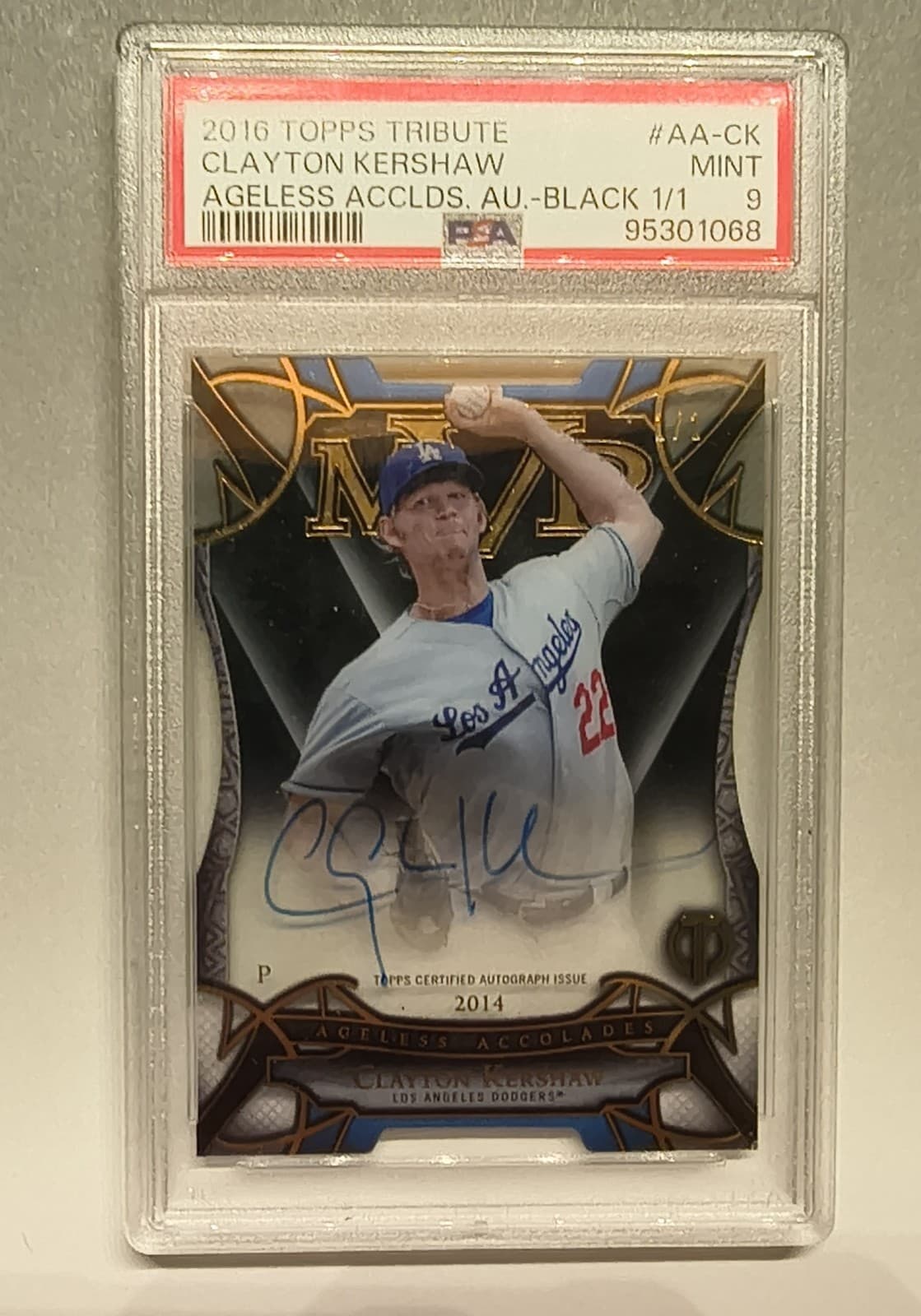 2016 Topps Tribute Clayton Kershaw Die Cut On Card Auto 1/1 PSA 9