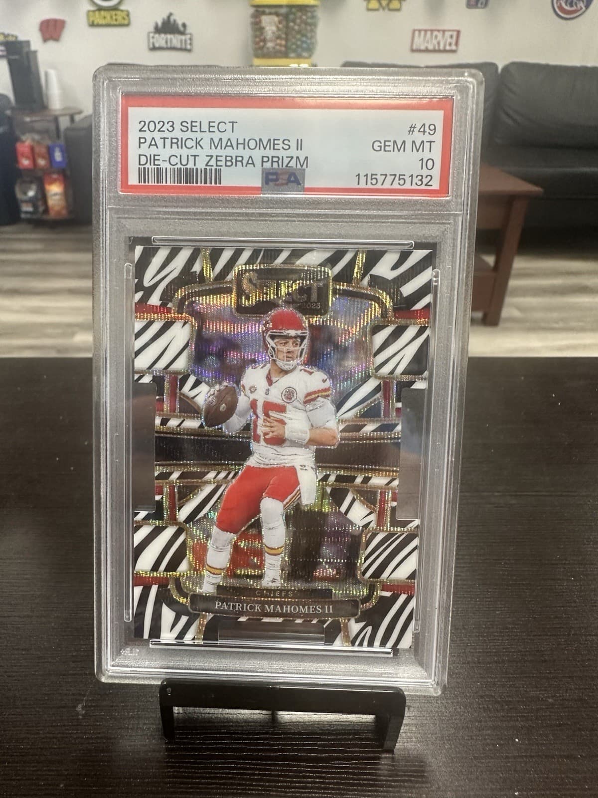 2023 Panini Select Football Patrick Mahomes Die-Cut Zebra #49 PSA 10 AR