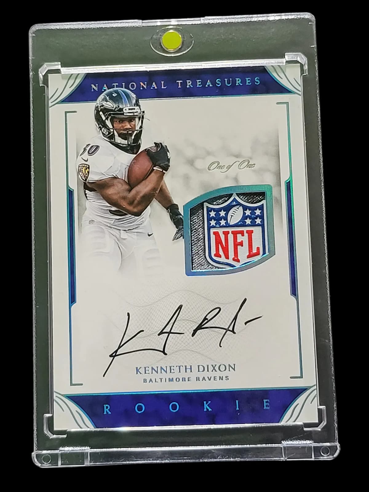 2017 Panini National Treasures Kenneth Dixon #29 Rookie Laundry Tag Shield Patch