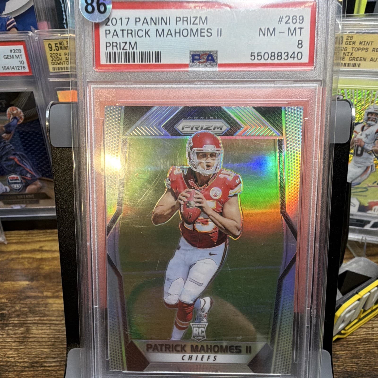 Panini 2017 Prizm Patrick Mahomes II #269 Rookie Silver Prizm PSA 8 Chiefs