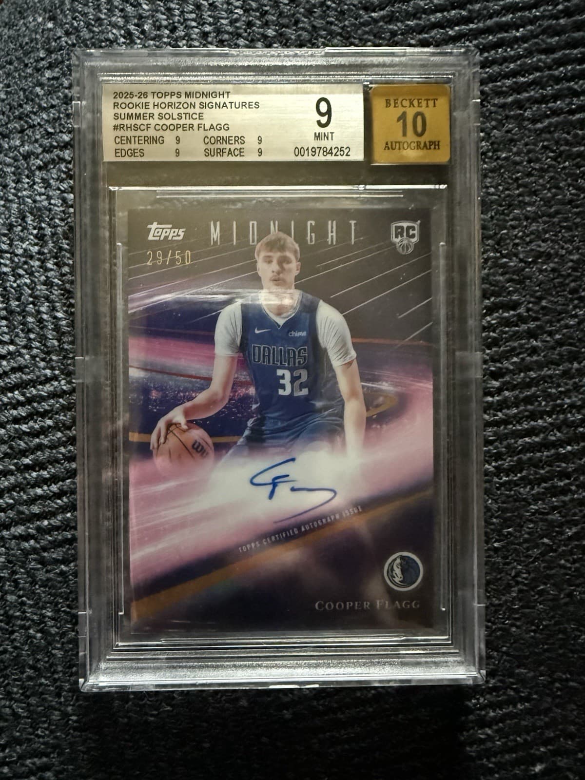 Topps 2025-26 Midnight Rookie Horizon Signatures Cooper Flagg Auto #/50 BGS Dal…