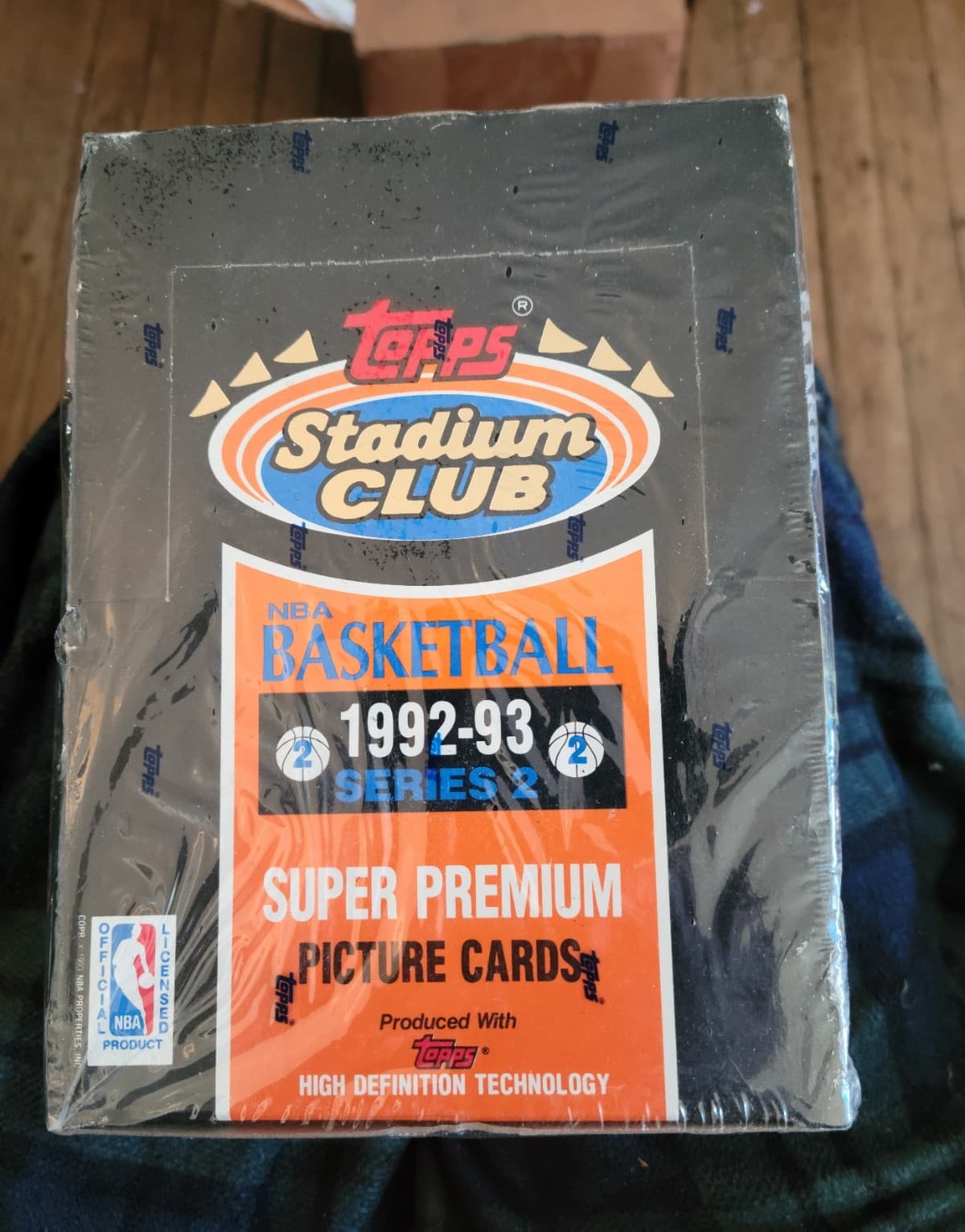 Topps Stadium Club NBA 1992-93 Series 2 Super Premium Factory Sealed Box