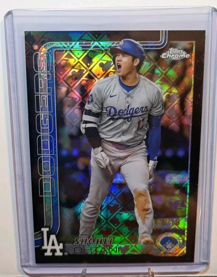2024 Topps Chrom Shohei Ohtani Logo fractor #10/10 Bookend
