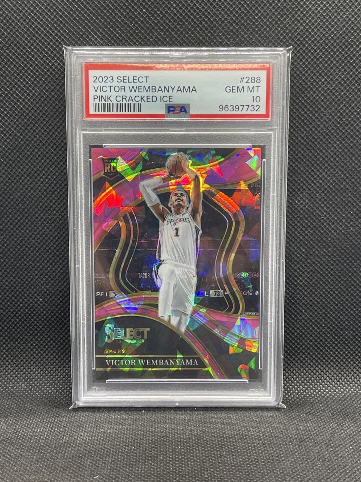 2023-24 Select Courtside Victor Wembanyama Pink Cracked Ice #288 PSA 10 (RC) /99