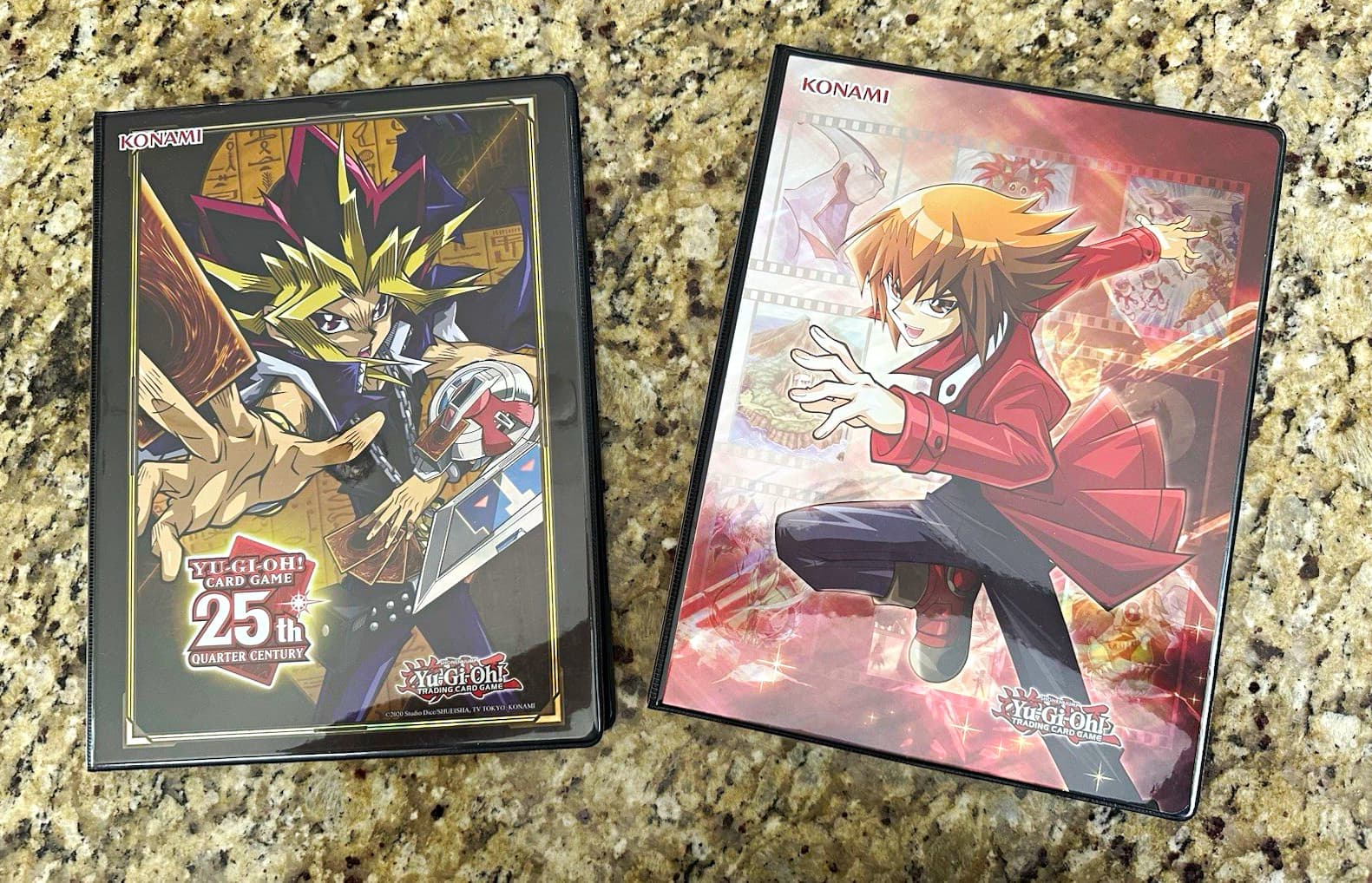 Konami Yu-Gi-Oh! 25th Quarter Century 3-Ring 9-Pocket 360-Card Binder