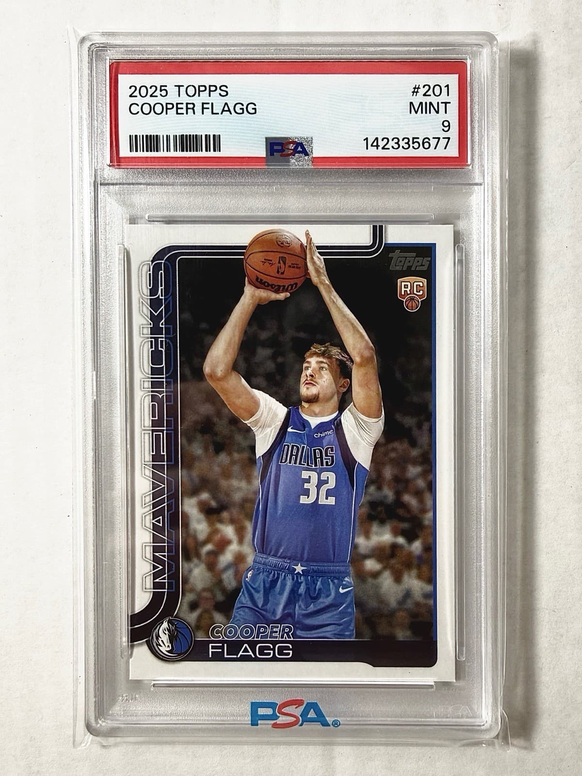 Topps 2025-26 Cooper Flagg Rookie RC #201 Mavericks Basketball PSA 9 Base Set