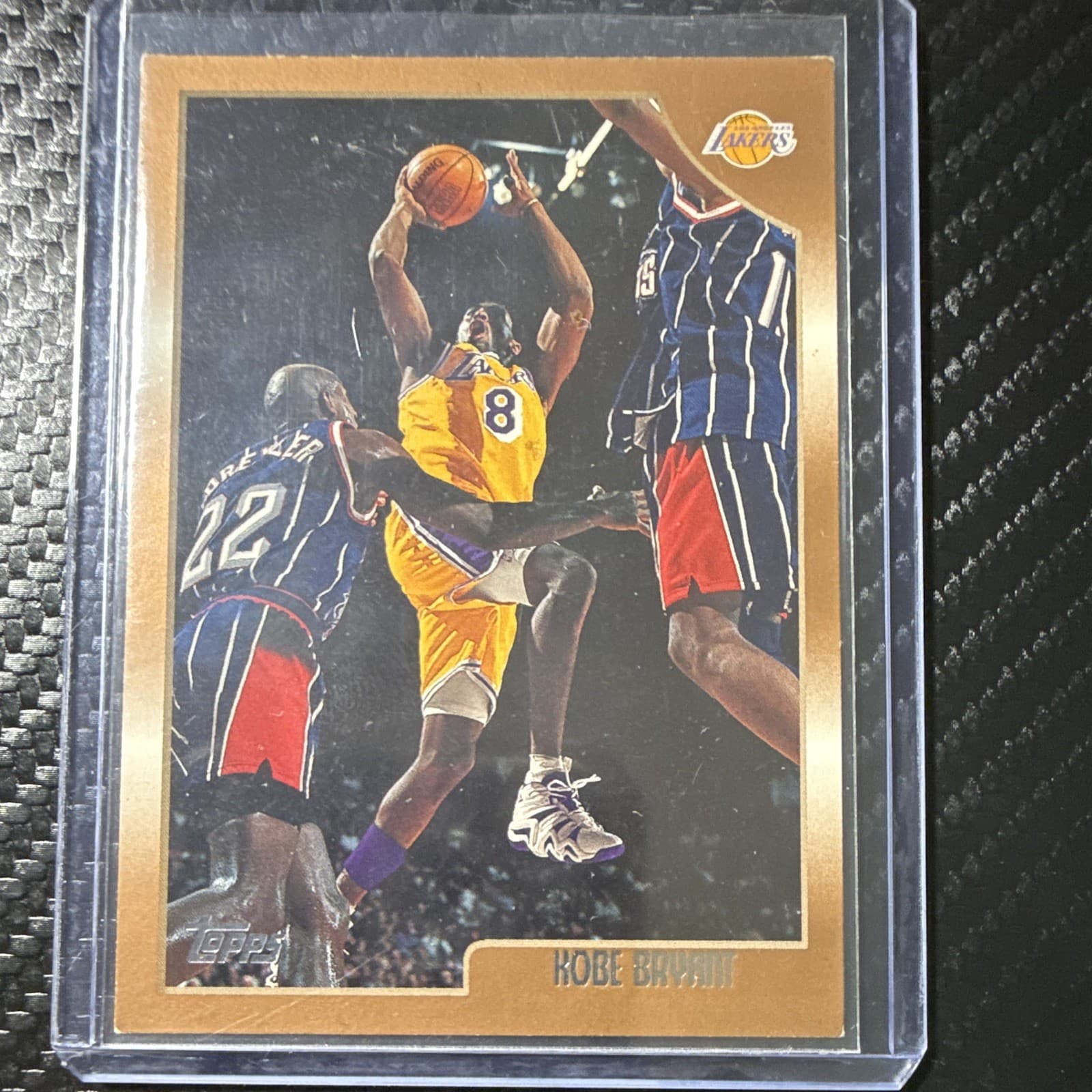 Topps 1998-99 Kobe Bryant Los Angeles Lakers #68 Base Set Basketball Card