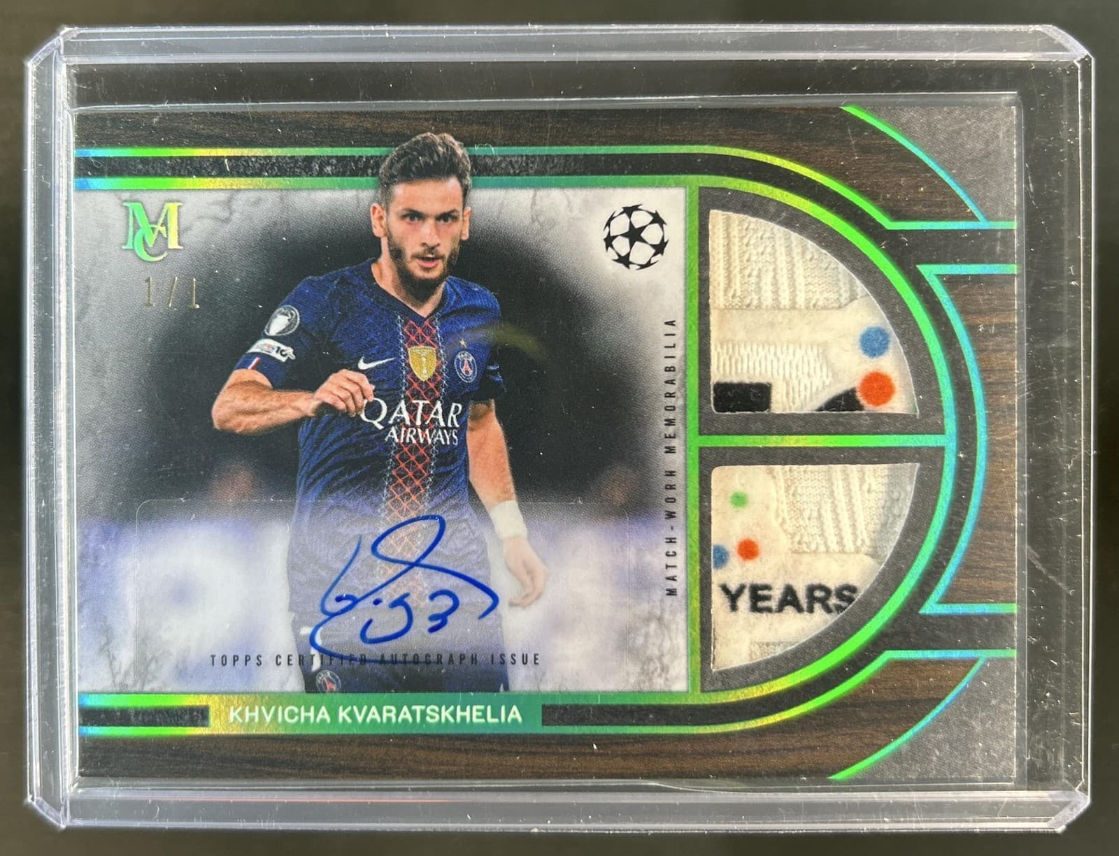2025-26 Topps Museum Khvicha Kvaratskhelia Signature Patch Auto Emerald #1/1