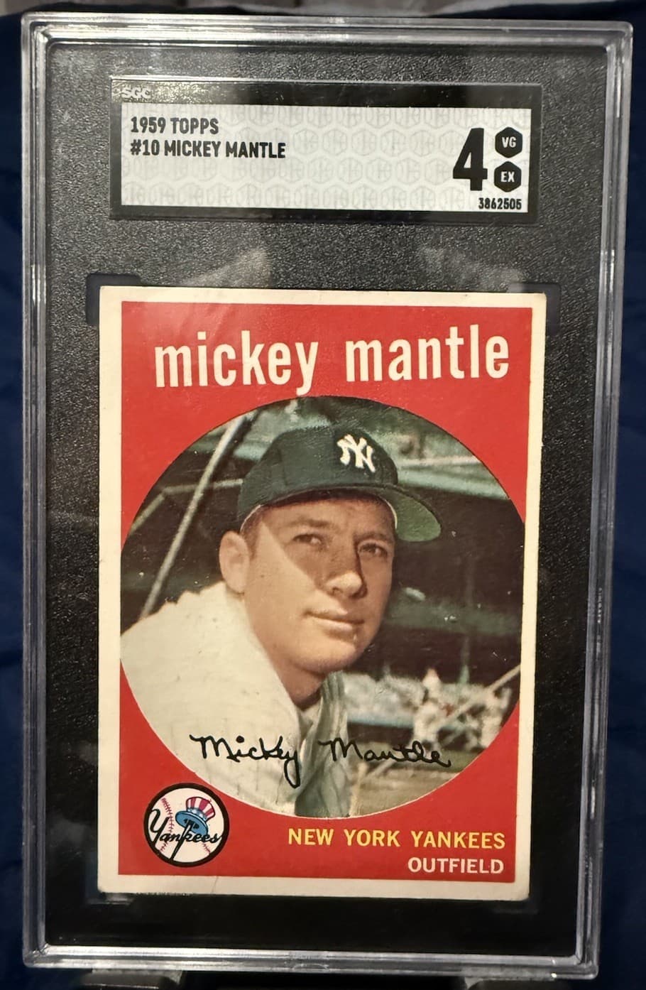 Topps 1959 #10 Mickey Mantle New York Yankees Baseball Card SGC 4 Graded