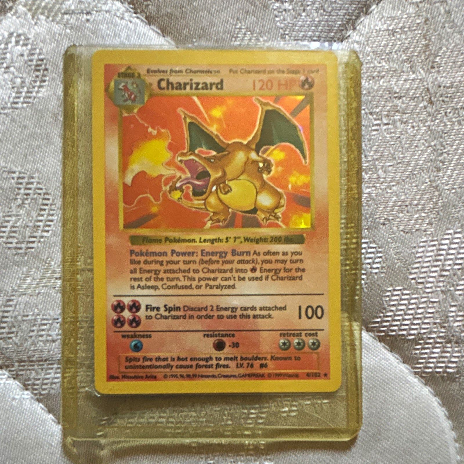 Pokemon TCG Charizard 4/102 Base Set Shadowless Holo Rare 1999 English