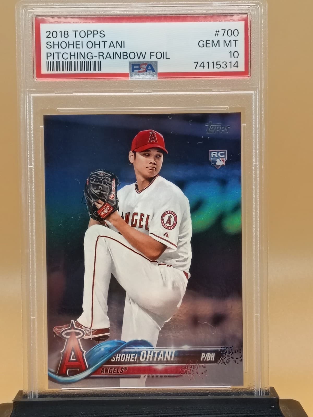 2018 Topps - Shohei Ohtani #700  Pitching-RAINBOW FOIL  (RC)  PSA 10