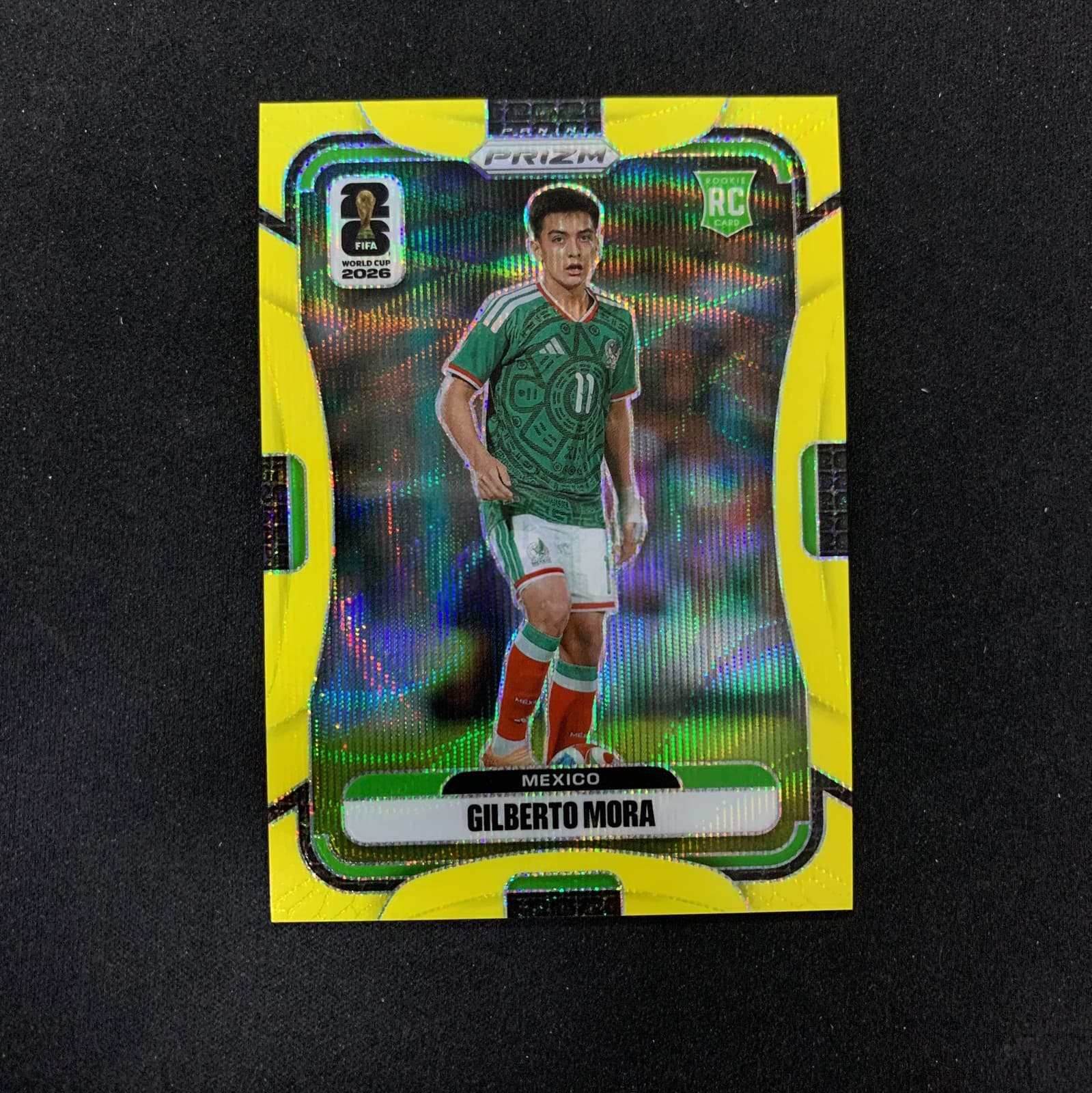 2026 Panini Prizm FIFA World Cup Gilberto Mora #290 Mexico RC Yellow Wave /180