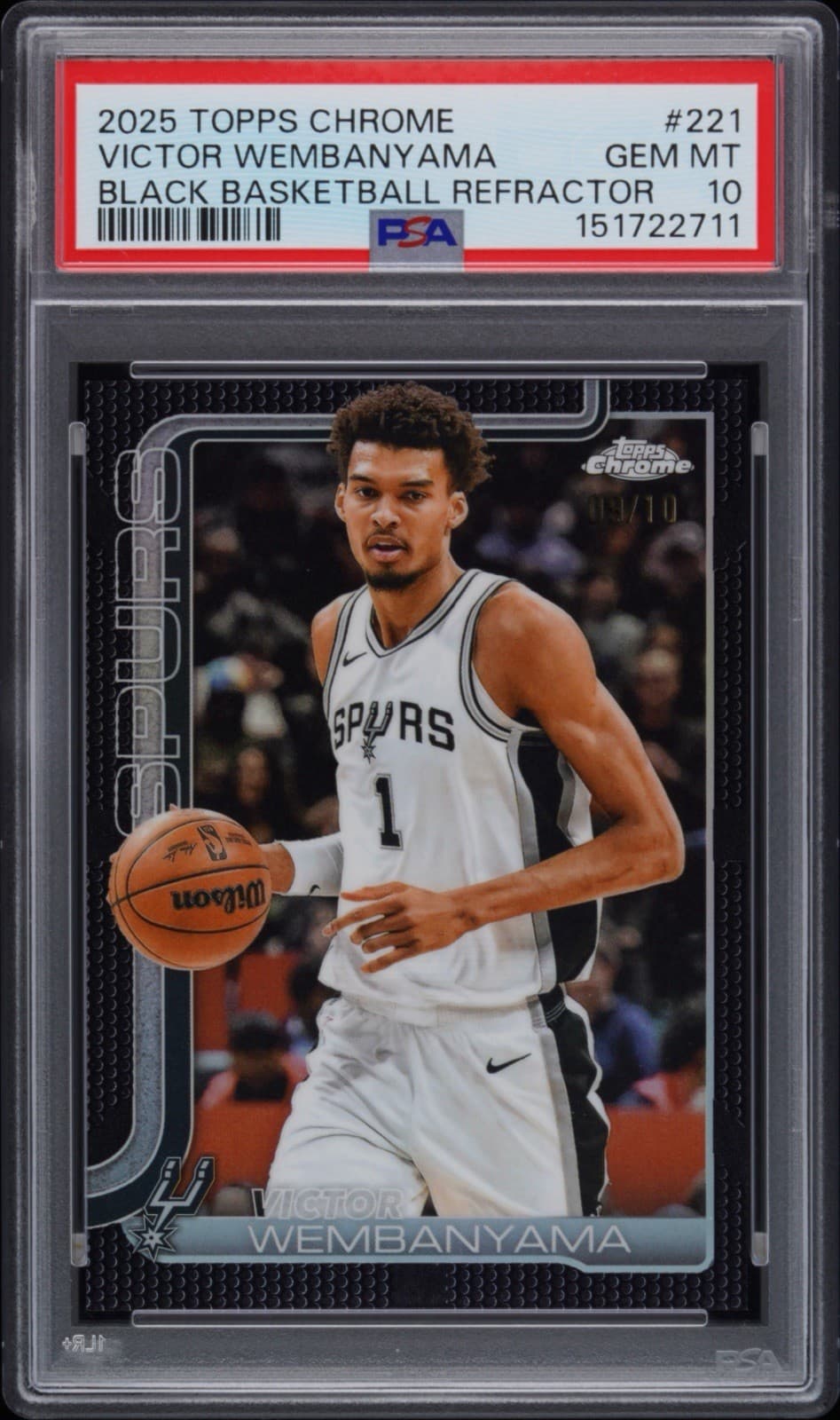 2025 Topps Chrome - Victor Wembanyama #221 Black Basketball Refractor /10 PSA 10